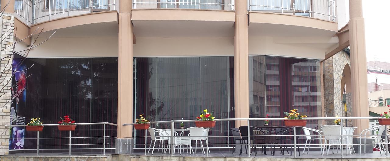 Tiara Hotel Dobrič Esterno foto